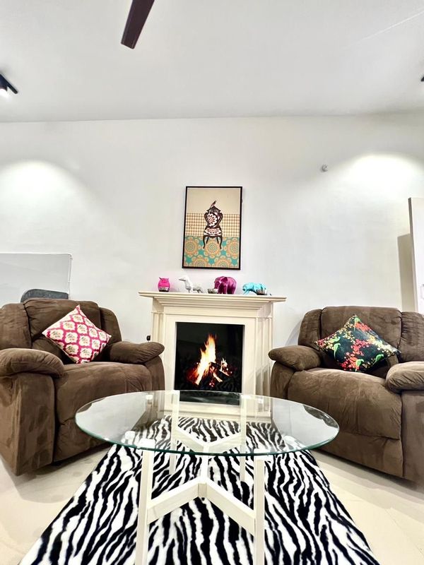 Signature Suites-By SNS Group of Luxury Homestays