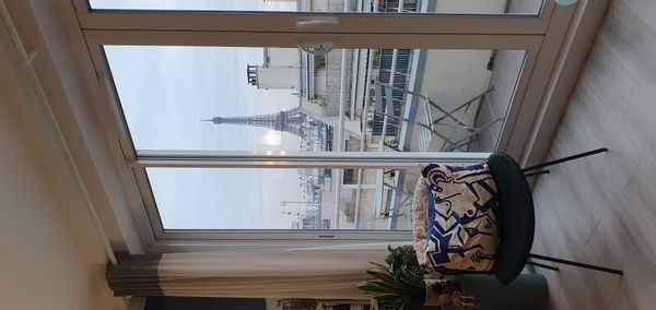 Vue imprenable sur la Tour Eiffel – Appartement lumineux à Paris