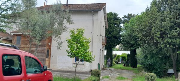 Casa de Rabia Bernard