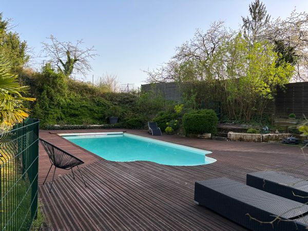 Notre maison en Touraine, dans un village Troglodyte  à moins d’une heure des châteaux de la Loire