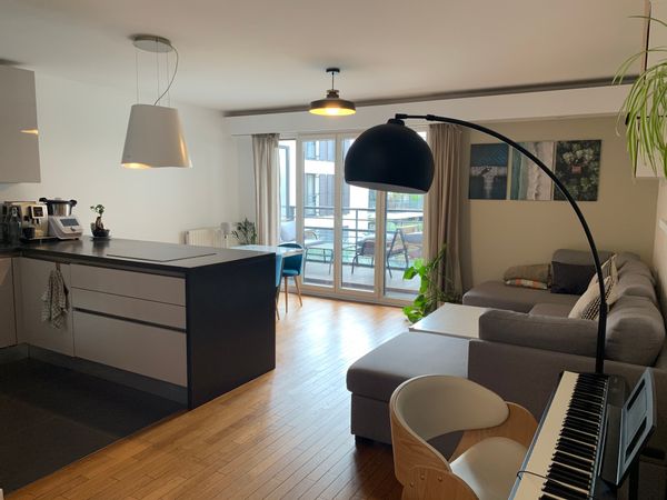 Appartement spacieux avec terrasse près de Paris