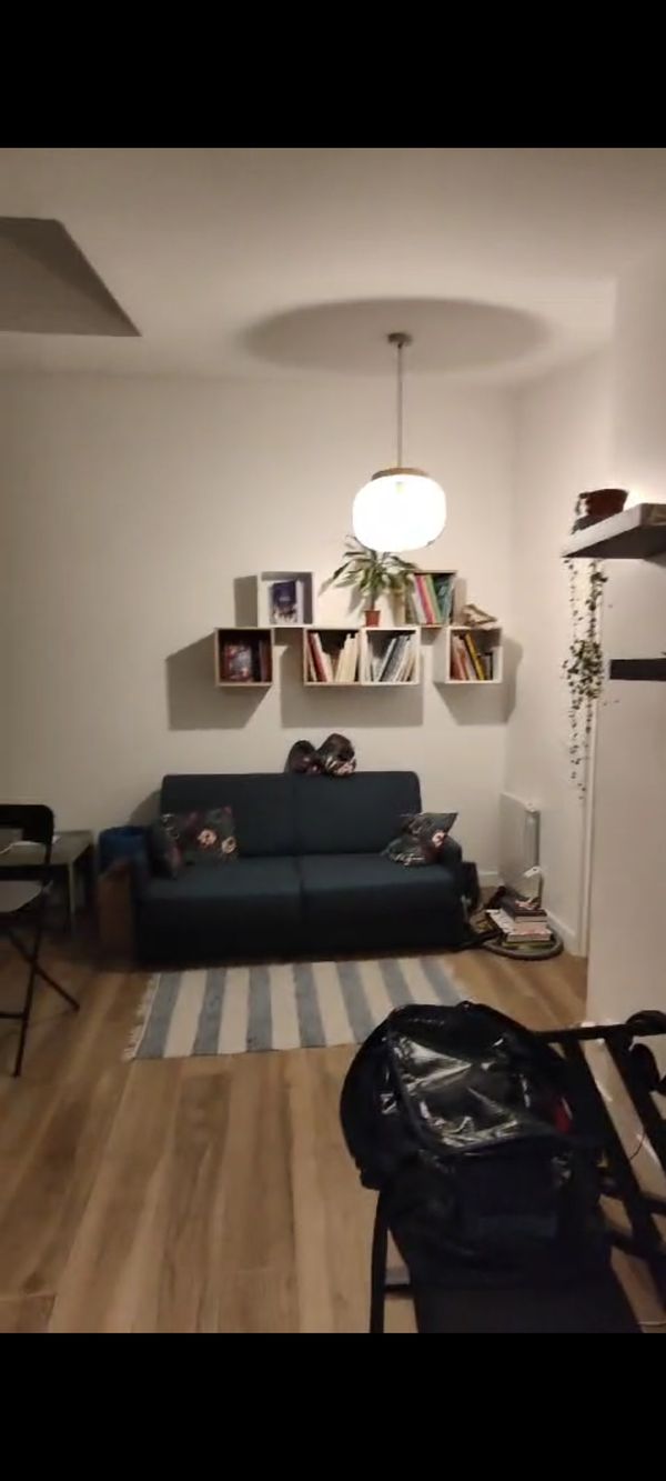Appartement 2 pièces pouvant accueillir jusqu'à 4 personnes grâce ses deux lits doubles, très proche du métro.