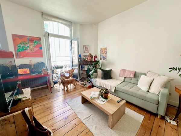 Charlotte's private room in a lovely house in Ixelles