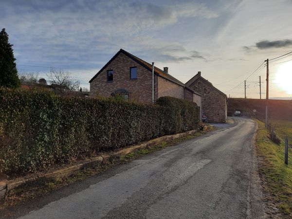 Maison familiale au calme, proche de Namur