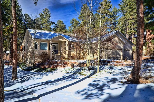 Beautiful mountain home near hiking