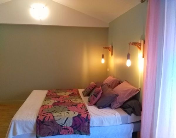 CHAMBRE proche mer, lac et montagne