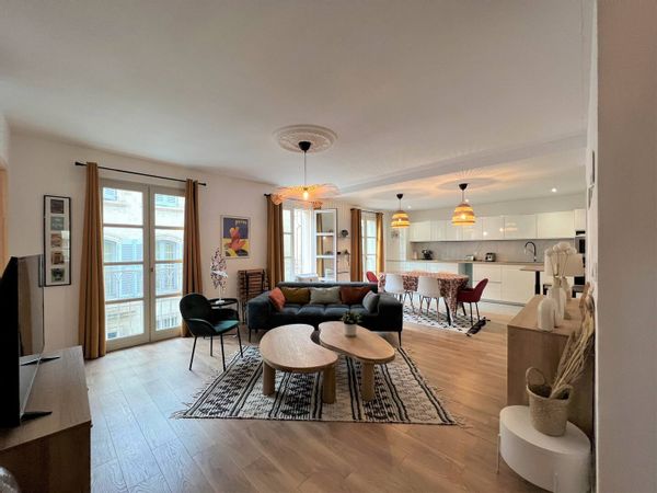 Avignon : Appartement 3 chambres à 100 mètres du Palais des Papes
