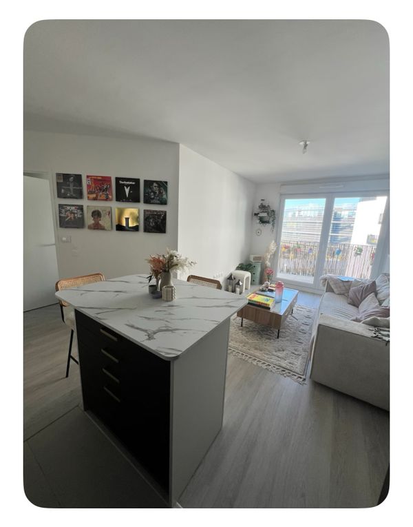 Un appartement cozy, tout neuf, dans lequel on se sent bien et en sécurité : un peu comme dans une série Netflix !