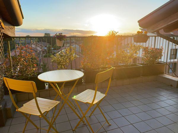 Quiet apartment with terrace, ideal for couples exploring Milan, nature and lake.