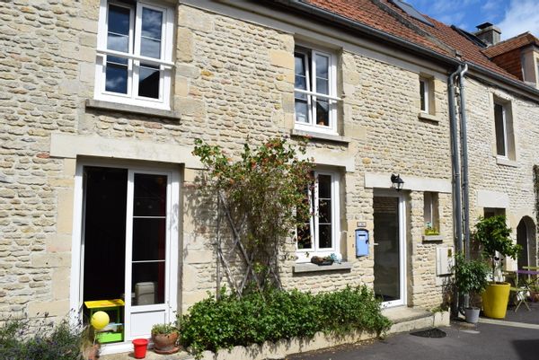 Charming house between Caen and the landing beaches