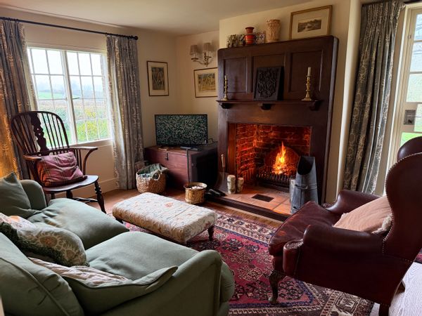 Gorgeous New Forest Cottage in rural English setting