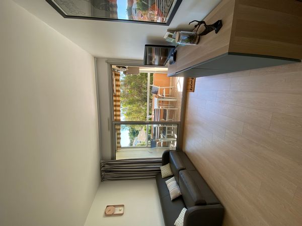 Cosy et lumineux appartement face au port