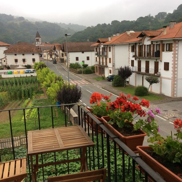 Maki Y Familia s Haus