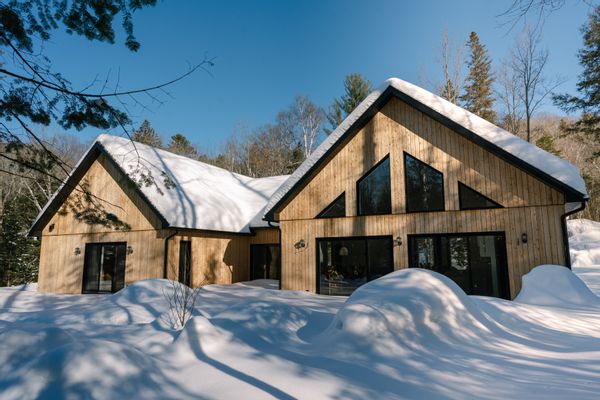 La maison de Charlotte dans la forêt