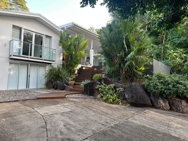 La maison de Charmaine    ( Yogawathee )