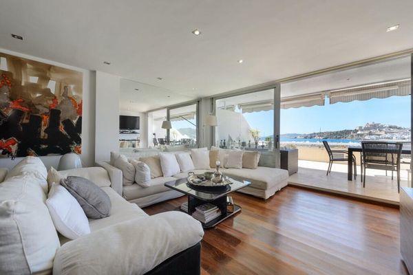 Joan s Haus
