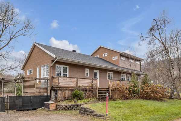 Duplex lumineux en nature - À 20 minutes de Québec