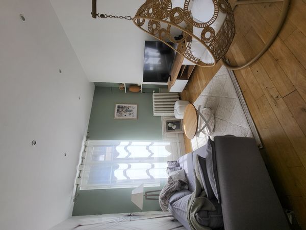 Charmante maison de bourg parfaitement équipée et joliment décorée à moins de 20 mns de Tours