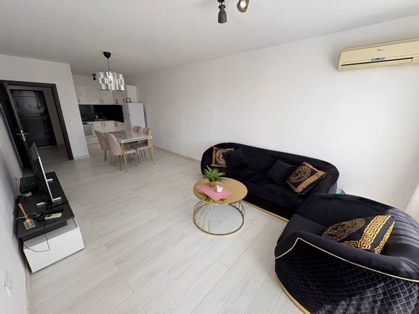 Beautiful Apartment in the Heart of Arcadia