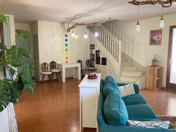 La Roseraie - Maison en bord de rivière - Campagne, détente, tranquillité.