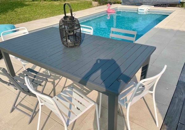 Grande maison avec piscine privée entre lac et montagne