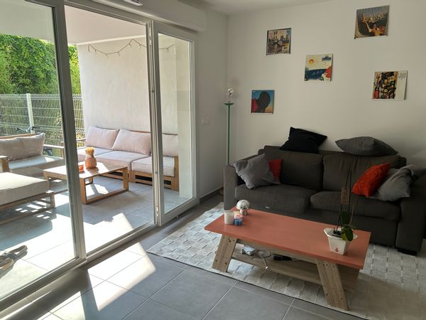 Appartement proche centre-ville Montpellier. 2 chambres avec jardin.