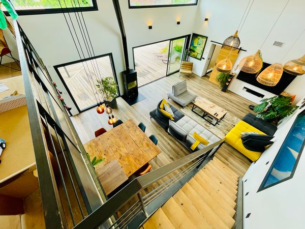 Maison familiale spacieuse avec piscine en 4 faces et parking sur place Vous serez à 5 mn de la mer