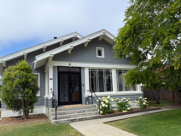 Cozy Craftsman in Historic California Town | Family-Ready | 20 Min to Monterey
