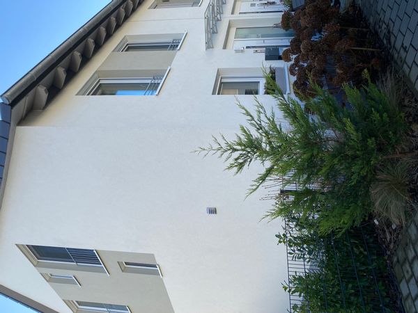 Modern and family friendly end-terrace house with garden and patio