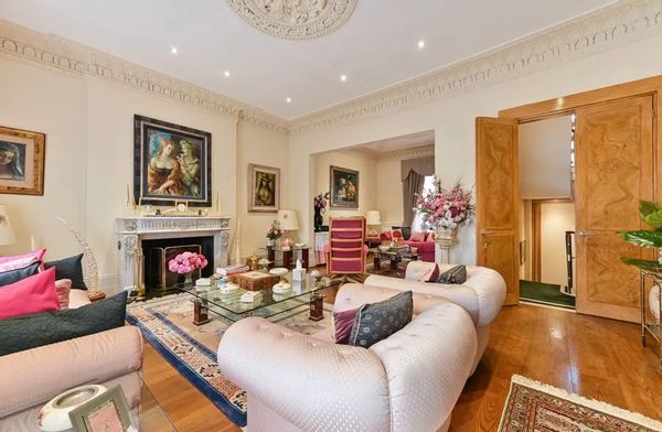 Knightsbridge Manor