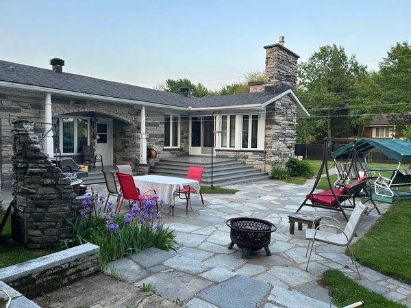 Guylaine's house