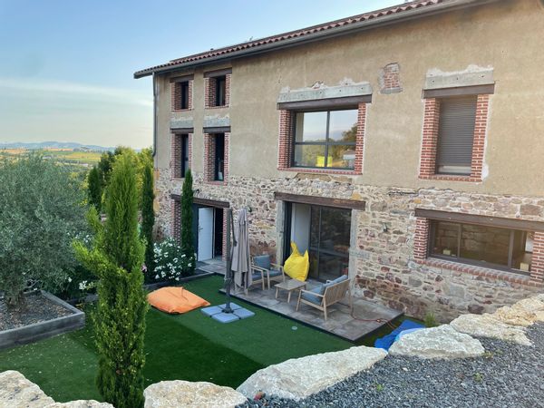 belle maison de campagne dans les monts du lyonnais