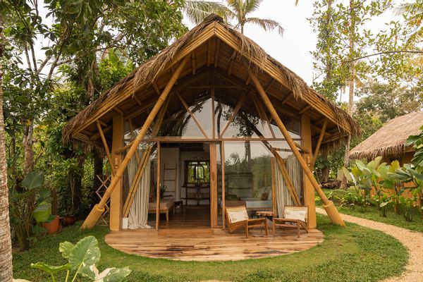 Jungle chalet in tropical gardens, Sri Lanka's south coast