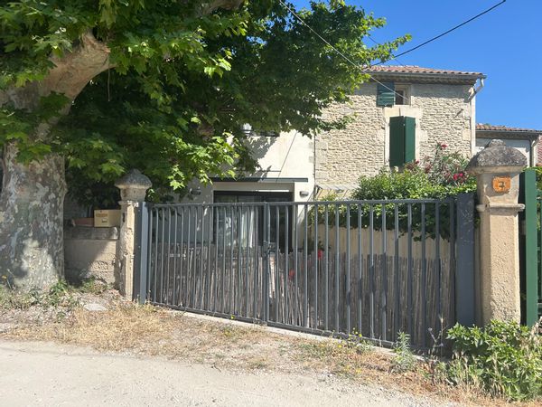 Maison familiale au centre du village