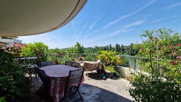 Celine's house