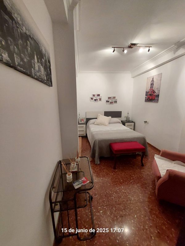 Reyes's house
