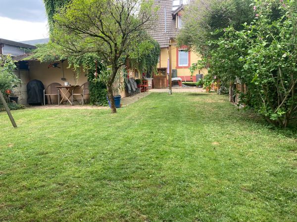 Jolie Maison calme avec jardin proche du Rhin et centre ville
