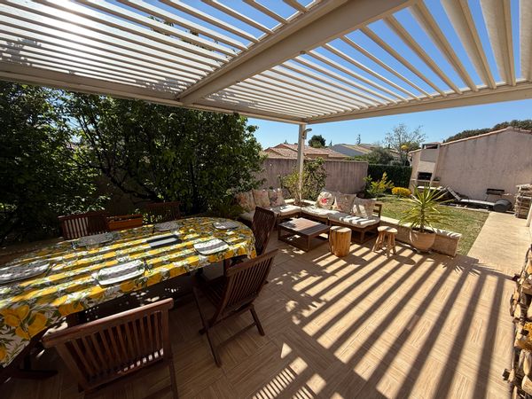 Maison familiale avec jardin et terrasse à deux pas des collines