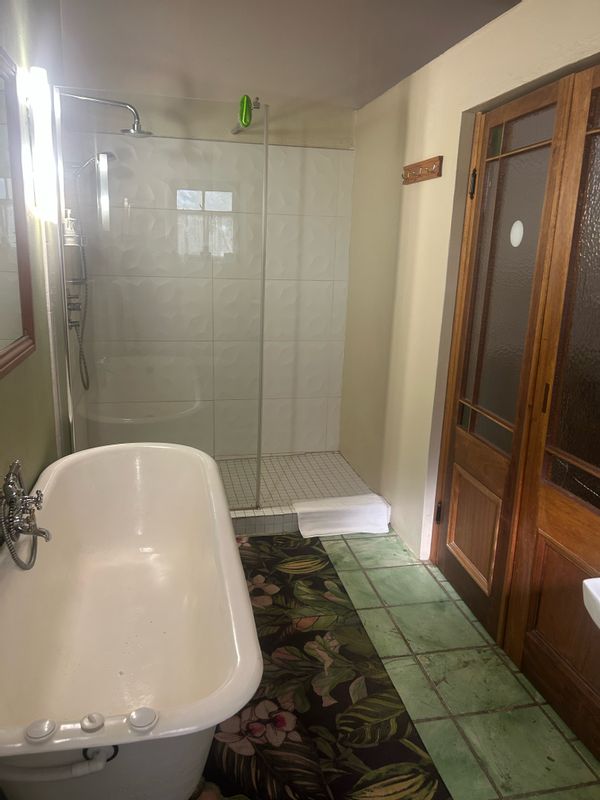 Leo Guesthouse and Self-catering
