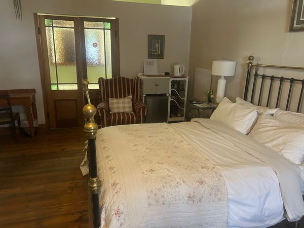 Leo Guesthouse and Self-catering