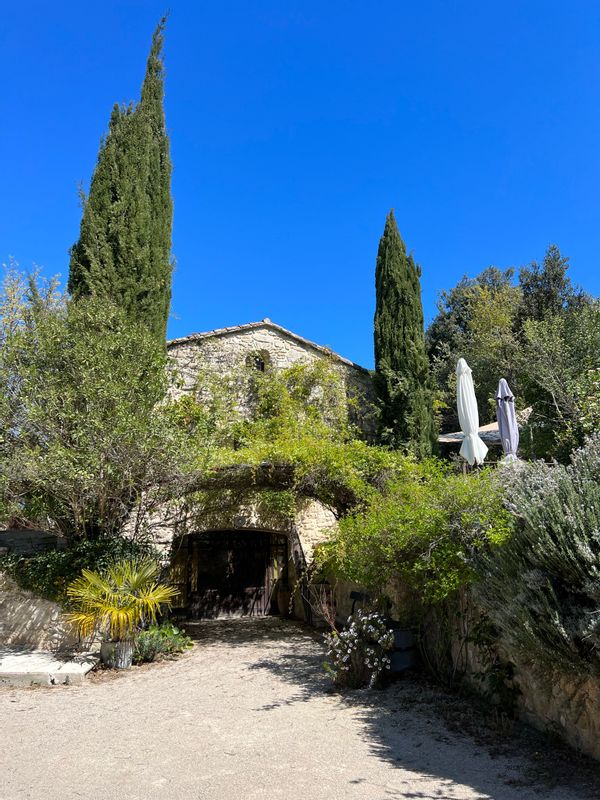 Mas provençal avec piscine au coeur de la Drôme Provençale