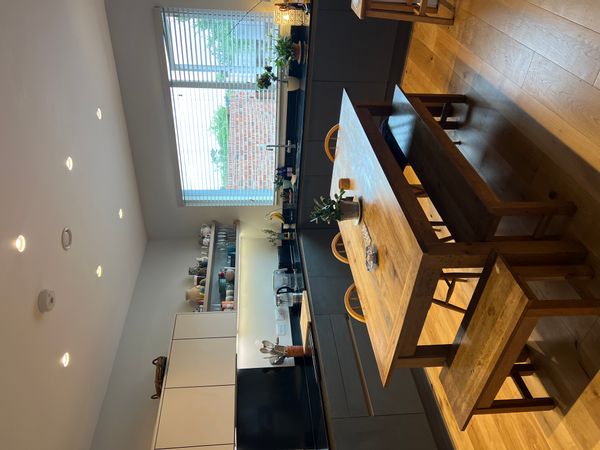 Moira's spacious, modern  3 bed home near Bath