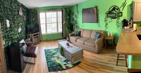 Gorgeous Themed Jurassic Dino Berkshires Retreat Resort on Jiminy Mountain- Ski On/Off - Four Season