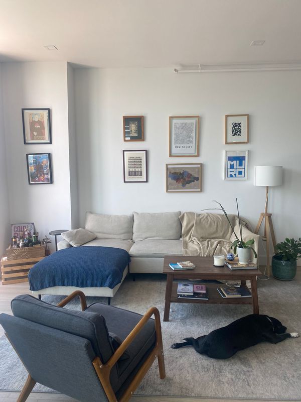 Modern apartment well located in Miami, close to clear blue white sand beaches.