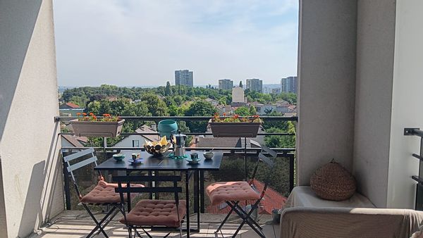 Jessica and Bruno's house