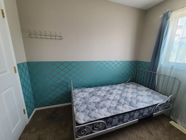 Private Room in Coppperfield Gardens SE