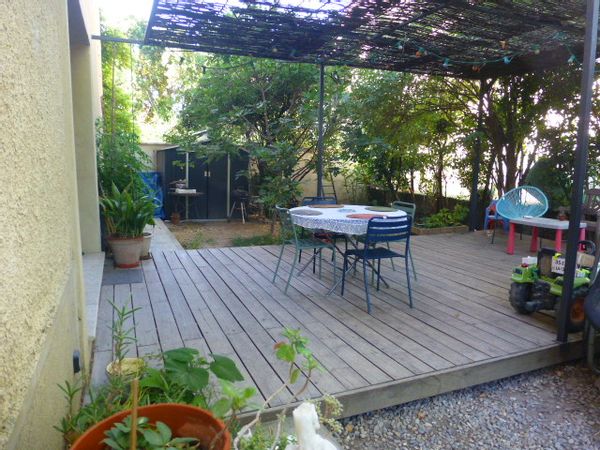 Maison avec jardin dans un joli village du sud Luberon