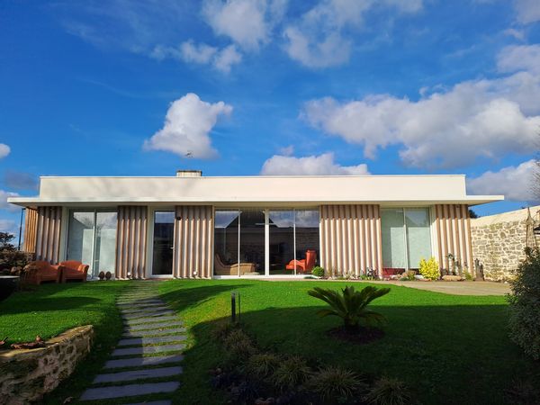 Maison d'architecte : une pépite en BRETAGNE sud