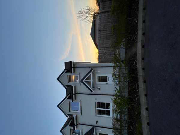 Explore Inverness & The Highlands of Scotland from my 3 Bedroom Home. 10 minute to Loch Ness.