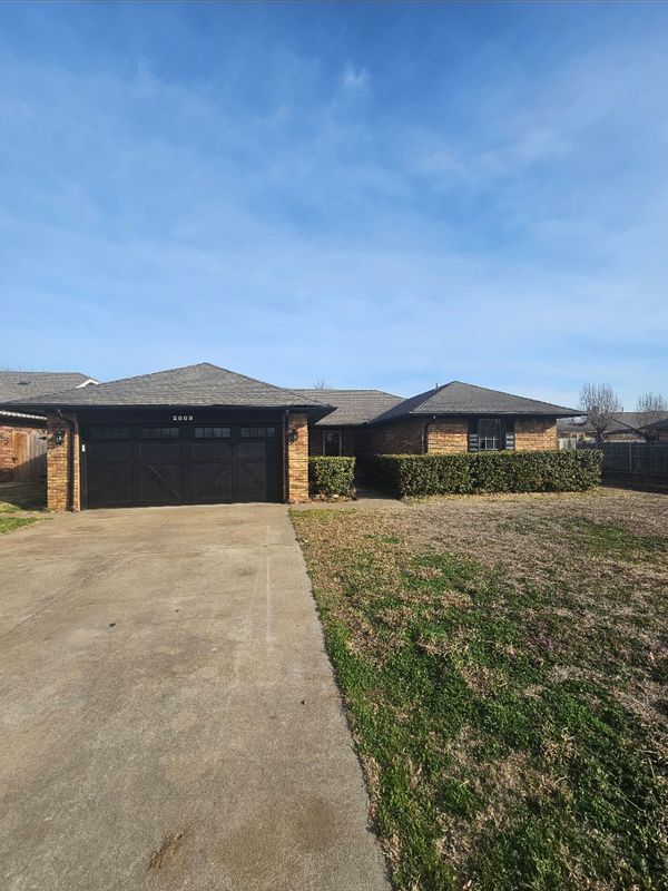 Hicham's Edmond Private Room